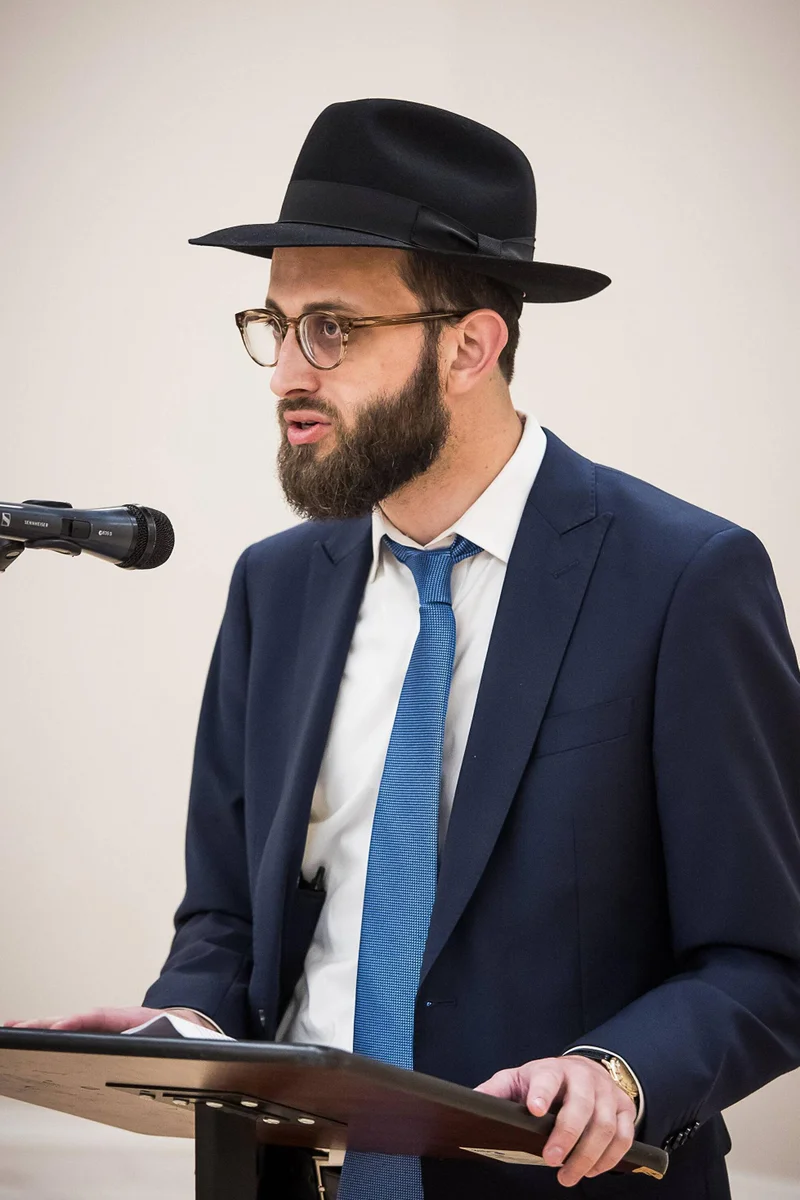 Khal Shaarei Avraham- Our Rav